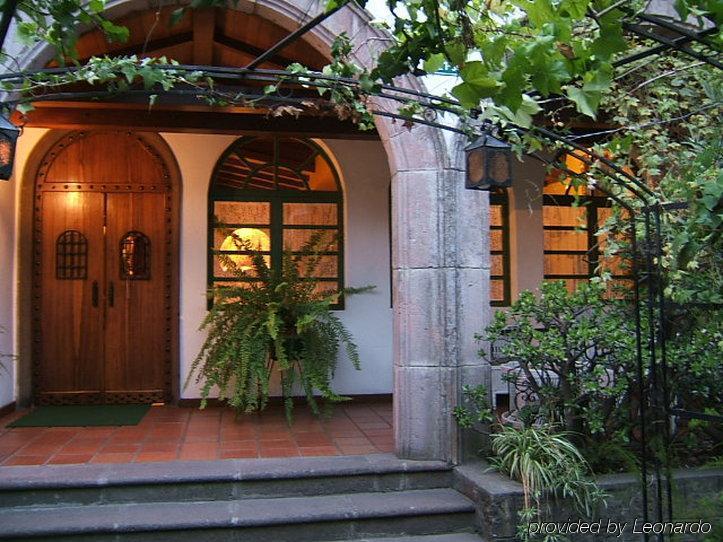 Hotel Los Alpes 基多 外观 照片