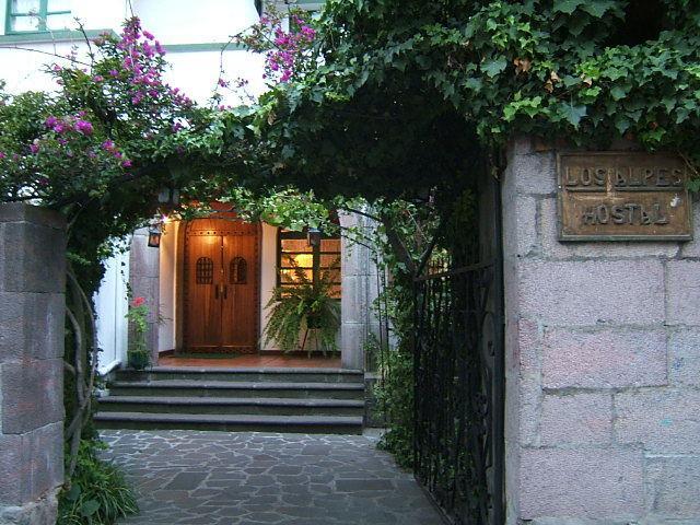 Hotel Los Alpes 基多 外观 照片